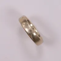 Ring, størrelse 19,5mm, bredde 5mm, 14K, 5,6g, gravering