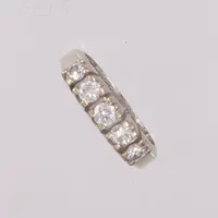 Ring med 5 diamanter 0,50ct WSI, ø 16mm, bredde 4-4,4mm, 14K Vekt: 4,1 g