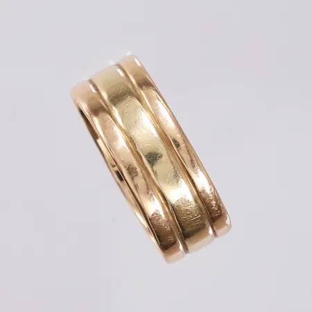 Ring, ø 18,4mm, bredde 7,6mm, 14K Vekt: 5,4 g