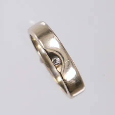 Ring, ø 19,4mm, bredde 5mm, 18K Vekt: 6 g