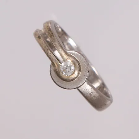 Ring med klar sten, ø17mm, 925S Vekt: 3,2 g