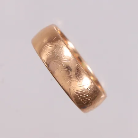 Ring, ø 17,6mm, bredde 6mm, 14K Vekt: 4,3 g