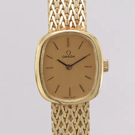 Omega gullklokke, urkasse 20x22,5 mm, lengde 17 cm, bredde 10-20 mm, 14K, bruttovekt 36,1g Kontakt Lånekontoret for frakt