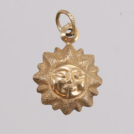 Anheng, diameter 14,7 mm, 14K. Vekt: 1,8 g Kontakt Lånekontoret for frakt