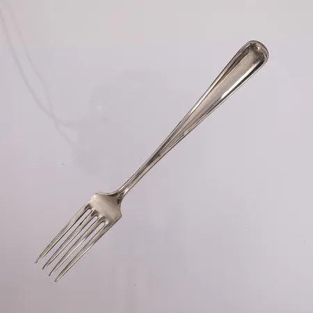 1 spisegaffel Jubileum, lengde 17,4cm (liten), 830S Vekt: 39,5 g Kontakt Lånekontoret for frakt