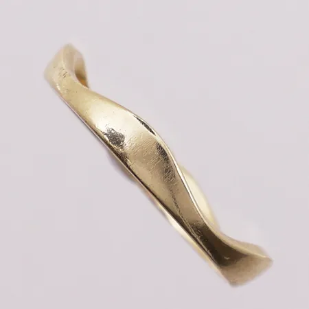 Ring, ø 18mm , bredde 1,7 - 3,2mm, 18K Vekt: 2,1 g Kontakt Lånekontoret for frakt