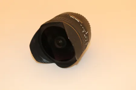 Objektiv Sigma EX DG Fisheye 15mm 1:2.8 (snr: 10302238), med baklokk,  ikke funksjonstestet, ingen bag/veske Kontakt Lånekontoret for frakt