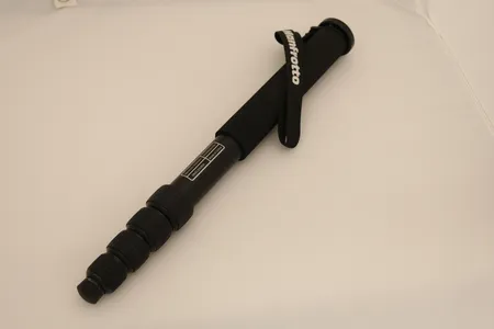 Monopod foto, Element Aluminium Black, ref. MMELEA5BK, 5-delt, lengde/høyde 40,5- 150cm, vekt 0,5kg Kontakt Lånekontoret for frakt