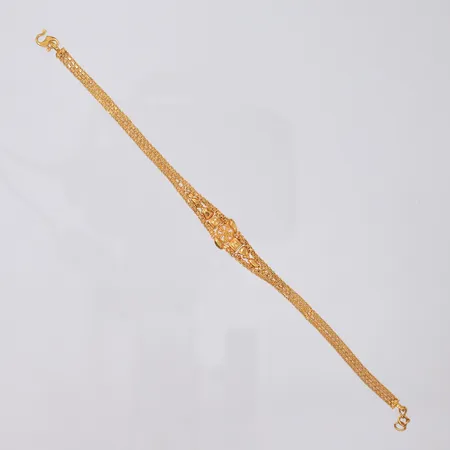 Armbånd, lengde 16cm, bredde 3-10mm, bulkete, 22K Vekt: 4,7 g Kontakt Lånekontoret for frakt