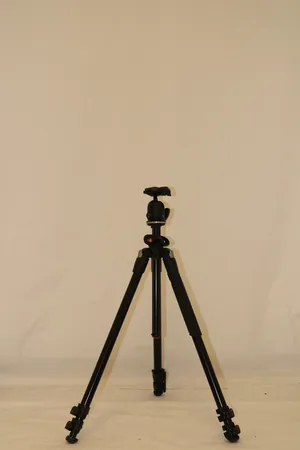Tripod foto, Manfrotto 290 Dual aluminium med "V496RC2 tripod hode med RC2 quick release plate", lengde/høyde 74cm- 175cm, vekt ca. 2,3kg Kontakt Lånekontoret for frakt