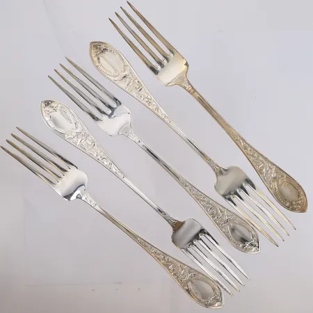 5 spisegafler Drage, 18,4cm, 830S Vekt: 157,8 g Kontakt Lånekontoret for frakt