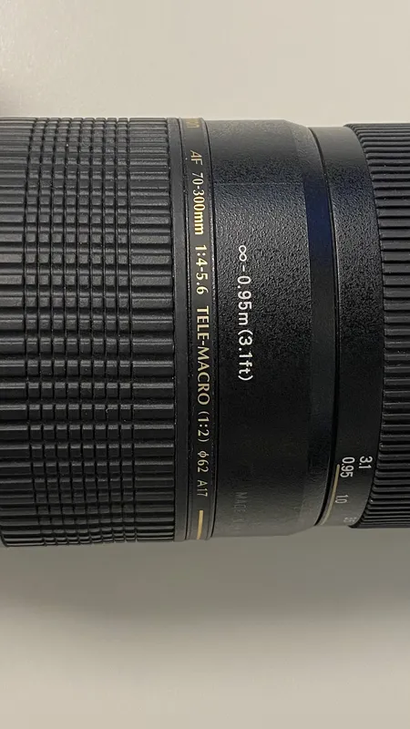 Objektiv, Tamron AF 70-300mm f4-5.6 tele-macro (1:2) ø62 A17. Vekt: 0 g Kontakt Lånekontoret for frakt