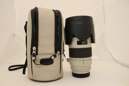 Canon Image Stabilizer EF 70-200mm, 1:2.8 L IS II USM ø77mm, med tripod mount ring B (W), linsehette (Canon ET-87) og softbag, ikke funksjonstestet Kontakt Lånekontoret for frakt