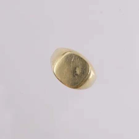 Hælring, ø19,25mm, bredde 2,5mm, bulket, 14K.  Vekt: 4,5 g Kontakt Lånekontoret for frakt