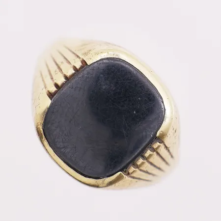 Ring med emalje, ø 21mm, bredde 3,2mm, 14K  Vekt: 7,6 g Kontakt Lånekontoret for frakt