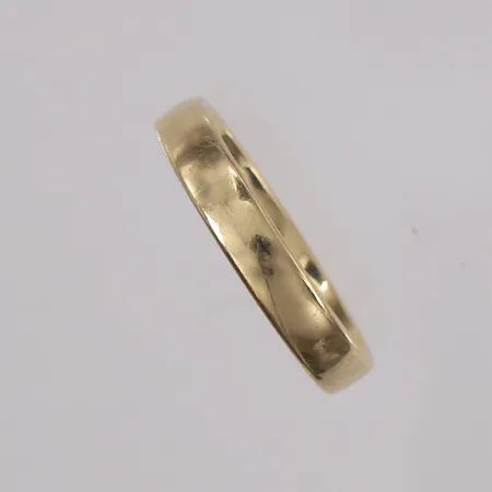 Ring, ø20mm, bredde 4mm, gravert, 14K Vekt: 4,4 g Kontakt Lånekontoret for frakt