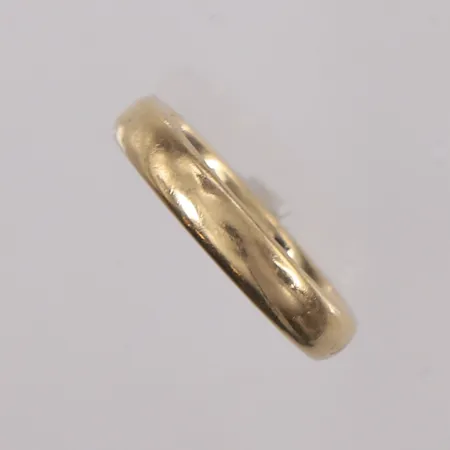 Ring, ø15,3mm, bredde 3,4mm, gravert, 14K Vekt: 3,9 g Kontakt Lånekontoret for frakt