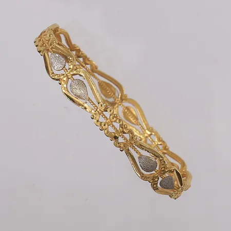 Armring, to-farget, ø56mm, bredde 4,7- 8,2mm, 22K Vekt: 15,9 g Kontakt Lånekontoret for frakt