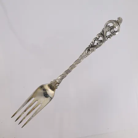 6 gafler Dobbel Rokokko, 19,5cm, 830S Vekt: 273,4 g Kontakt Lånekontoret for frakt