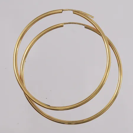 Ett par øreringer, ø47mm, bredde 2mm, 14K Vekt: 2,3 g Kontakt Lånekontoret for frakt