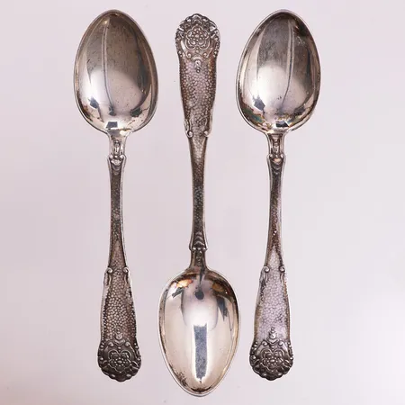 3 skjeer, Hardanger, lengde 20cm, 830S Vekt: 141 g Kontakt Lånekontoret for frakt
