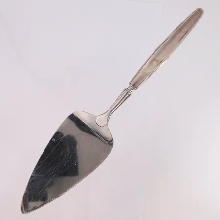 Kakespade Aase, lengde 25,5cm, 830S Vekt: 74,7 g Kontakt Lånekontoret for frakt