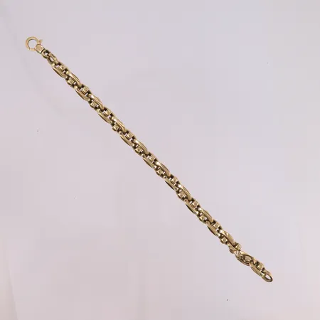 Armbånd, lengde 19,5cm, bredde 5,6- 7,7mm, hult, 14K Vekt: 8,5 g Kontakt Lånekontoret for frakt