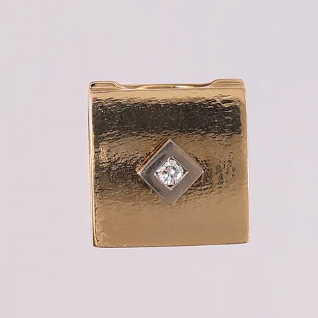 Anheng med diamant (1 x ca. 0,05ct), kan åpnes, 17x17mm, 14K Vekt: 8,2 g Kontakt Lånekontoret for frakt