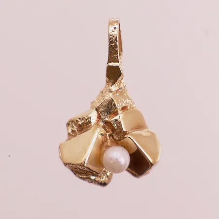 Anheng med perle, lengde 1,7cm, bredde 1cm, 14K Vekt: 1 g Kontakt Lånekontoret for frakt