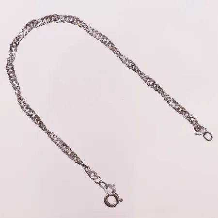 Armbånd, lengde 18,5cm, bredde 2,3mm, 925S Vekt: 2 g Kontakt Lånekontoret for frakt