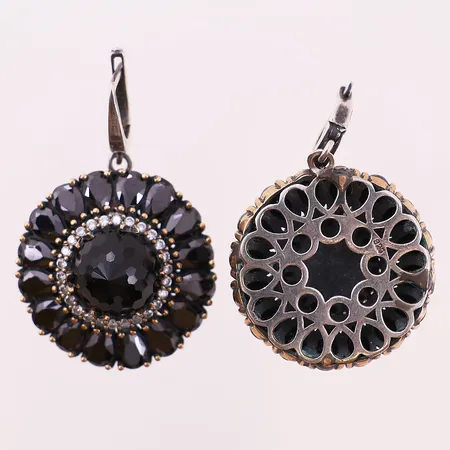 Ett par øredobber, 27,5 x 13,2mm, 925S Vekt: 23,4 g Kontakt Lånekontoret for frakt