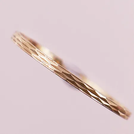 Ring, ø17,8mm, bredde 1,3mm, 14K Vekt: 0,5 g Kontakt Lånekontoret for frakt