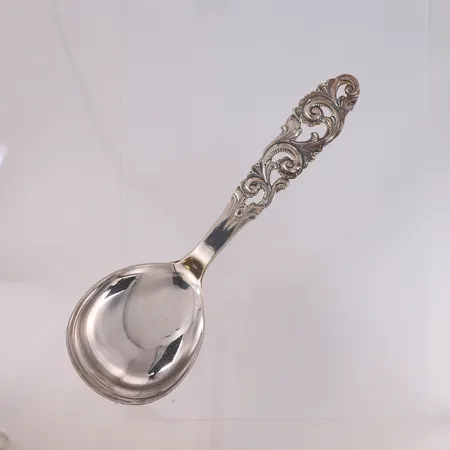 Serveringsskje Telesølv, lengde 21,2cm, 830S Vekt: 101,1 g Kontakt Lånekontoret for frakt