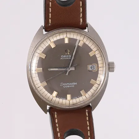 Omega Seamaster Cosmic, ref. 166.026, stål, automatisk, ø35x38mm, lær-rem, pleksiglass, mørk-grå urskive, ca. år 1971, noe riper/slitasje på glass og urskive, behøver service, uten boks og tilbehør Kontakt Lånekontoret for frakt