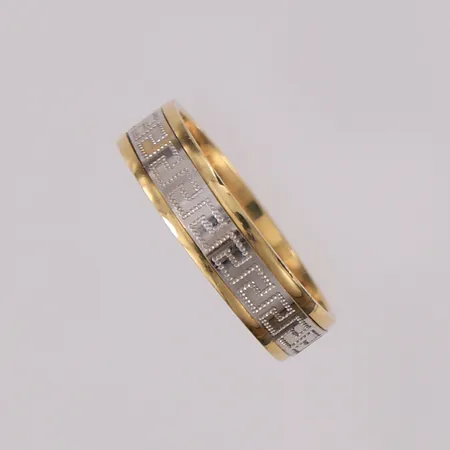 Ring,  ø=17,7 mm, bredde 5 mm, ikke ekte merkevare, 18K. Vekt: 4,3 g Kontakt Lånekontoret for frakt