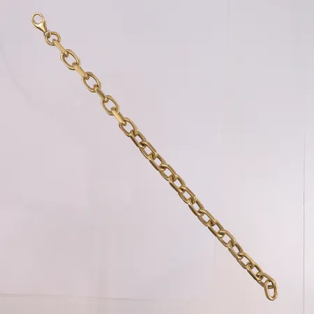 Anker-armbånd, lengde 25 cm, bredde 2,9- 9,5 mm, 14K. Ring ved lås er ikke loddet. Vekt: 64 g Kontakt Lånekontoret for frakt