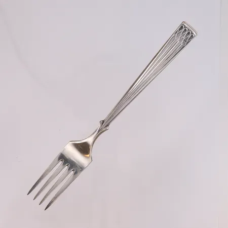 Spisegaffel i Arvesølv, lengde 17,2cm, 830S Vekt: 30,2 g Kontakt Lånekontoret for frakt