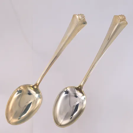 2 spiseskjeer, Rådhus med vifte, lengde 17,5cm, 830S Vekt: 72,1 g Kontakt Lånekontoret for frakt