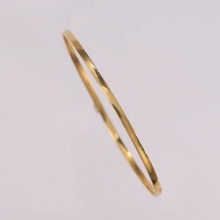 Armring, ø60mm, bredde 2,4mm, 14K Vekt: 7 g Kontakt Lånekontoret for frakt