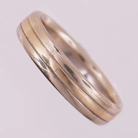 Ring, ø 19mm, bredde 4,6mm, to-farget, 14K Vekt: 6 g Kontakt Lånekontoret for frakt