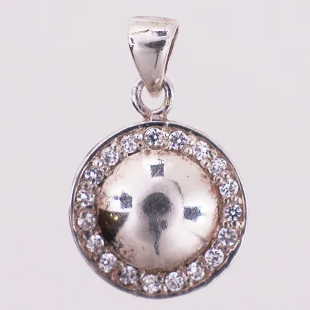 Anheng med klare stener, ø 14mm, 925S Vekt: 2 g Kontakt Lånekontoret for frakt