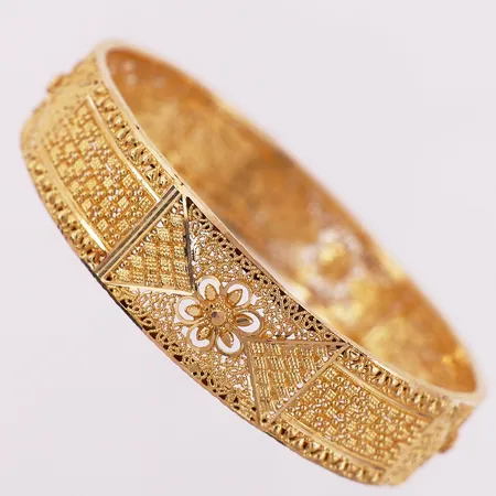 Armring, ø 60mm, bredde 14mm, 21K Vekt: 17 g Kontakt Lånekontoret for frakt