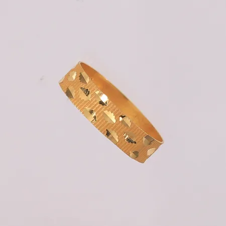 Ring, ø17,5mm, bredde 4,6mm, 18K Vekt: 1 g Kontakt Lånekontoret for frakt