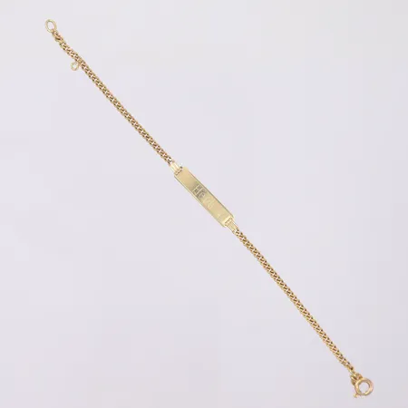 Armbånd med gravert navneplate, lengde 16cm, bredde 2-5mm, 14K Vekt: 3,6 g Kontakt Lånekontoret for frakt