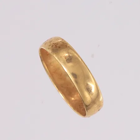 Ring, ø19,7mm, bredde 5,4mm, 14K Vekt: 4,4 g Kontakt Lånekontoret for frakt
