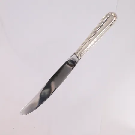 9 spisekniver Jubileum, lengde 20,7cm (liten), 830S, bruttovekt 656,2g Vekt: 0 g Kontakt Lånekontoret for frakt