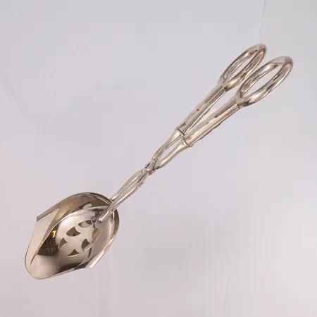 Kakeklype/smørbrødklype, lengde ca. 20,5cm, 830S, med stoffetui Vekt: 99,2 g Kontakt Lånekontoret for frakt