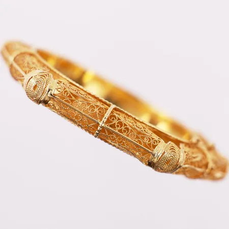 Armring, ø61mm, bredde 10 mm, 21K Vekt: 37 g Kontakt Lånekontoret for frakt