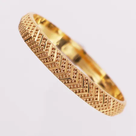 Armring, ø 60,8mm, bredde 9mm, 21K Vekt: 14,5 g Kontakt Lånekontoret for frakt