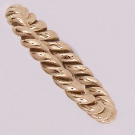 Ring, ø 17,2mm, bredde 2,6mm, 14K Vekt: 3 g Kontakt Lånekontoret for frakt